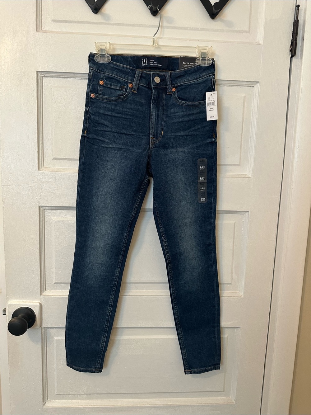 GAP women’s dark Blue Skinny Jeans - High Rise Stretch size 2/26 Short